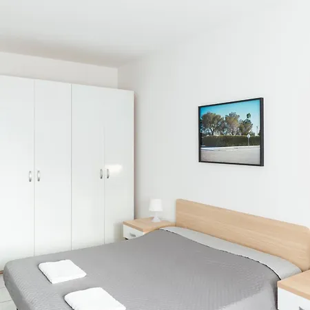 93 - Bilocale Vista Mare Con Terrazzo E Parking Coperto Apartment Lignano Sabbiadoro